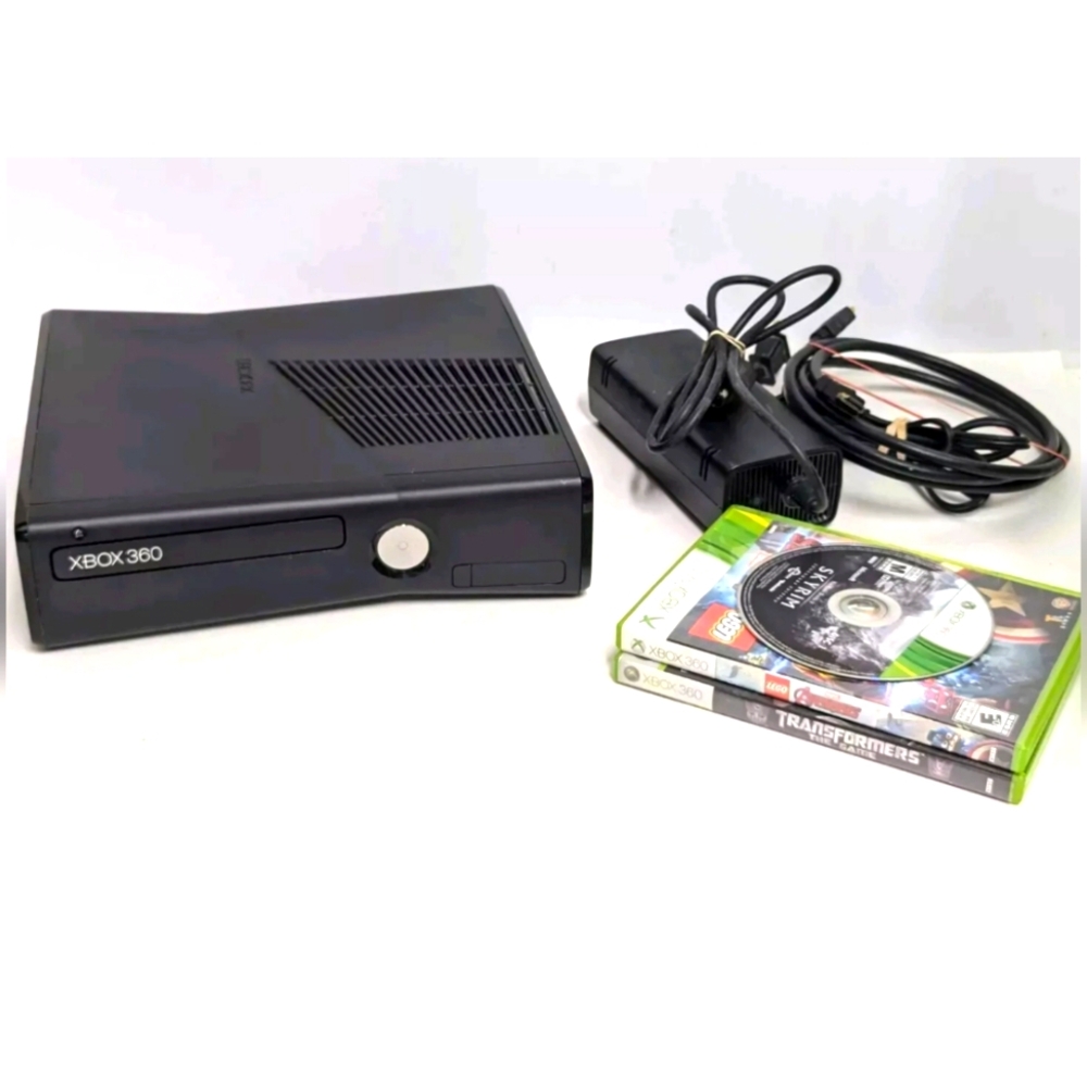 Xbox 360 Console Lot With 3 Games, Tested And Working, Model 1439